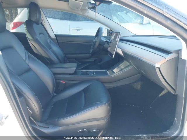5YJ3E1EA1MF840947 Tesla Model 3 Standard Range/standard Range Plus