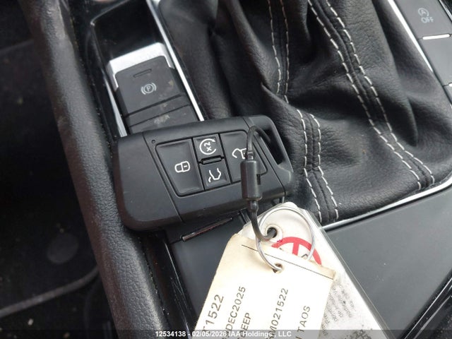 3VVEX7B26RM021522 Volkswagen TAOS SE