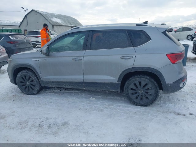 3VVEX7B26RM021522 Volkswagen TAOS SE