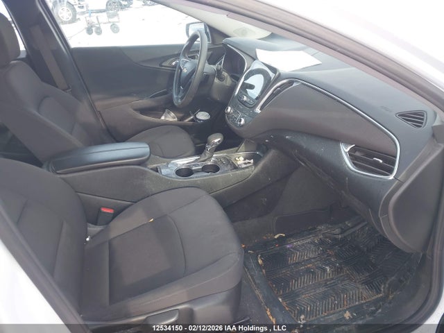 1G1ZD5ST1MF073079 Chevrolet MALIBU LT