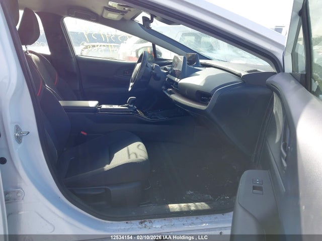 JTDACACUXS3048803 Toyota Prius Plug-in Hybrid Se