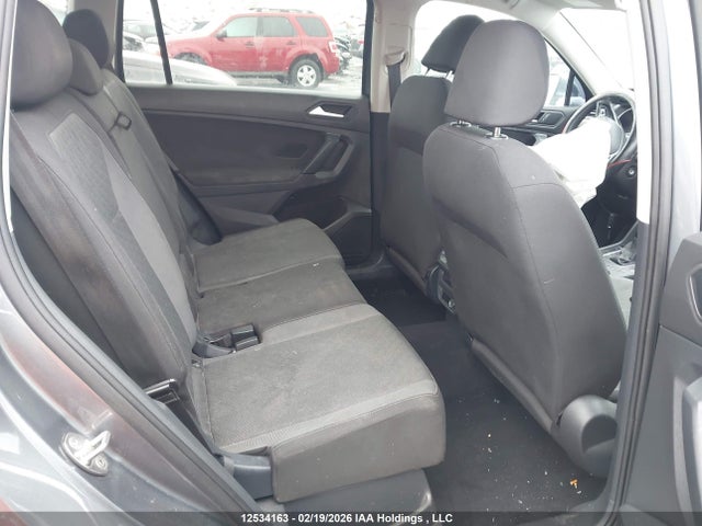 3VV0B7AX6KM156074 Volkswagen Tiguan Trendline