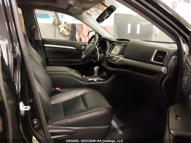 Aukcja sprzedaży 2014 Toyota Highlander Xle, vin: 5TDJKRFH2ES057238, numer aukcji: 12534202