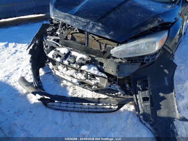 1FADP3K29FL352410 Ford FOCUS SE