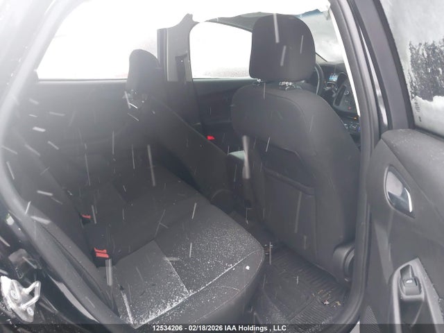 1FADP3K29FL352410 Ford FOCUS SE