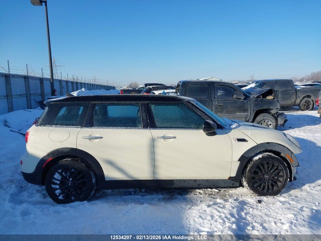 Mini Cooper Clubman All4 2017 WMWLU1C33H2F28595 Image 14