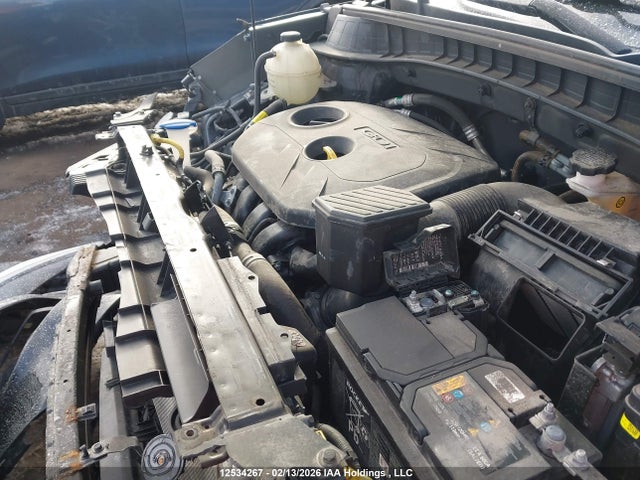 KM8J33A4XLU257285 Hyundai Tucson Preferred Fwd