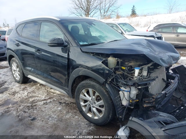 KM8J33A4XLU257285 Hyundai Tucson Preferred Fwd