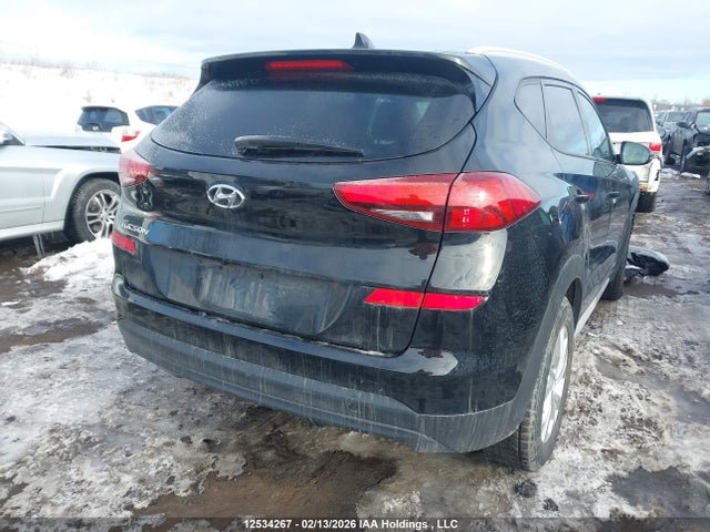 KM8J33A4XLU257285 Hyundai Tucson Preferred Fwd