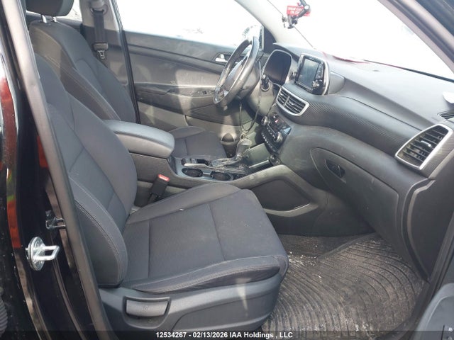 KM8J33A4XLU257285 Hyundai Tucson Preferred Fwd