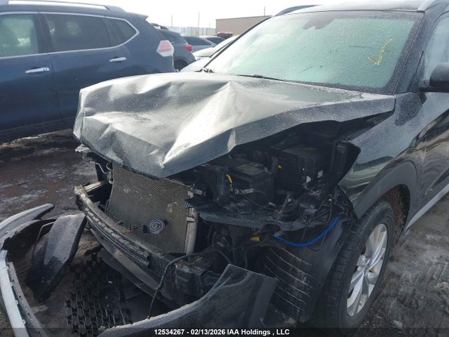 KM8J33A4XLU257285 Hyundai Tucson Preferred Fwd