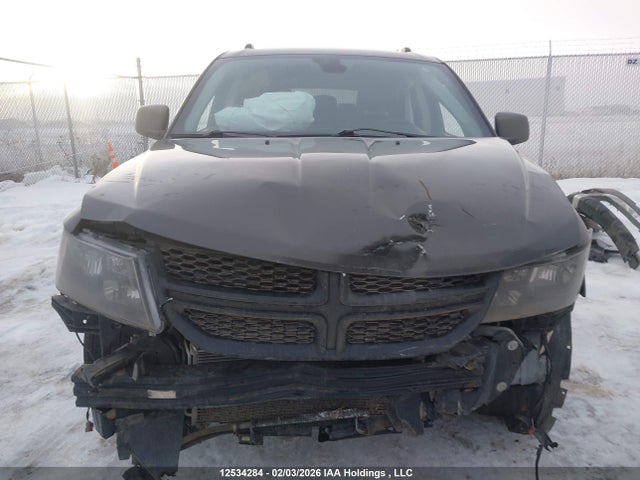 3C4PDDGG3JT260815 Dodge Journey Crossroad