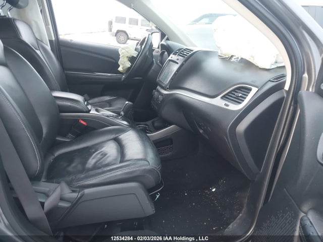 3C4PDDGG3JT260815 Dodge Journey Crossroad