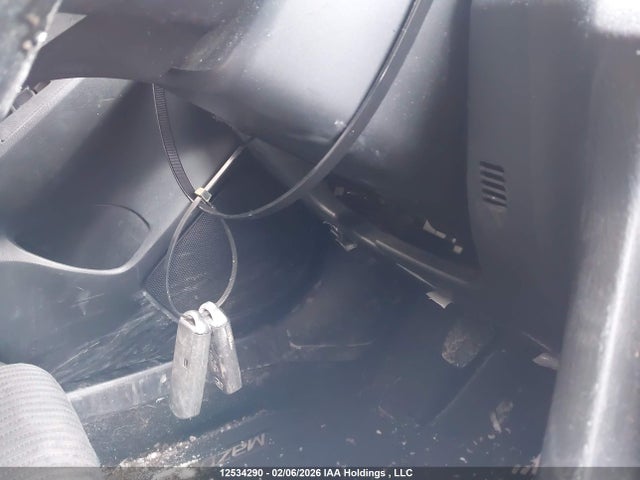 JM1BM1L77E1143198 Mazda Mazda3 Gs-sky