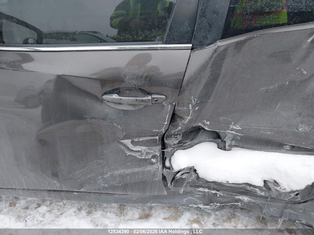 JM1BM1L77E1143198 Mazda Mazda3 Gs-sky