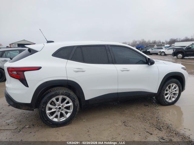 KL77LGE24RC001590 Chevrolet Trax 1rs