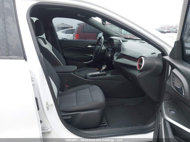 KL77LGE24RC001590 Chevrolet Trax 1rs