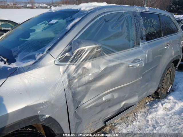 5TDZKRFH1ES015257 Toyota Highlander Le/le Plus