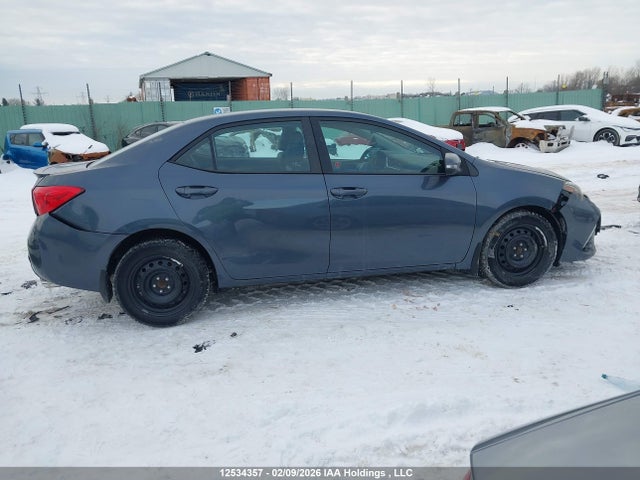 12534357 :رقم المزاد ، 2T1BURHE8JC030243 vin ، 2018 Toyota Corolla L/le/xle/se/xse مزاد بيع