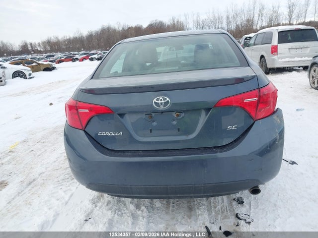 12534357 :رقم المزاد ، 2T1BURHE8JC030243 vin ، 2018 Toyota Corolla L/le/xle/se/xse مزاد بيع