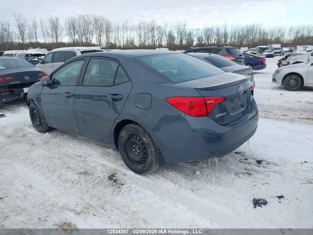12534357 :رقم المزاد ، 2T1BURHE8JC030243 vin ، 2018 Toyota Corolla L/le/xle/se/xse مزاد بيع