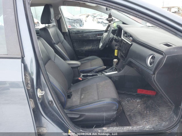 12534357 :رقم المزاد ، 2T1BURHE8JC030243 vin ، 2018 Toyota Corolla L/le/xle/se/xse مزاد بيع