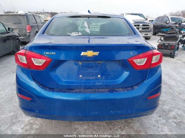 2018 Chevrolet Cruze მანქანა იყიდება აუქციონზე, vin: 1G1BE5SM0J7118543, აუქციონის ნომერი: 12534376