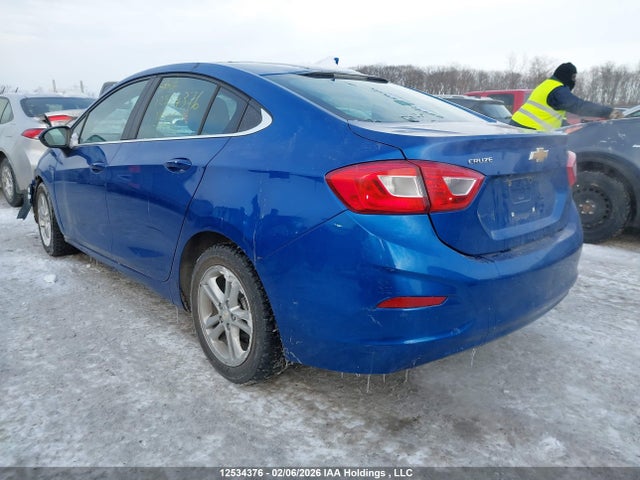 2018 Chevrolet Cruze მანქანა იყიდება აუქციონზე, vin: 1G1BE5SM0J7118543, აუქციონის ნომერი: 12534376