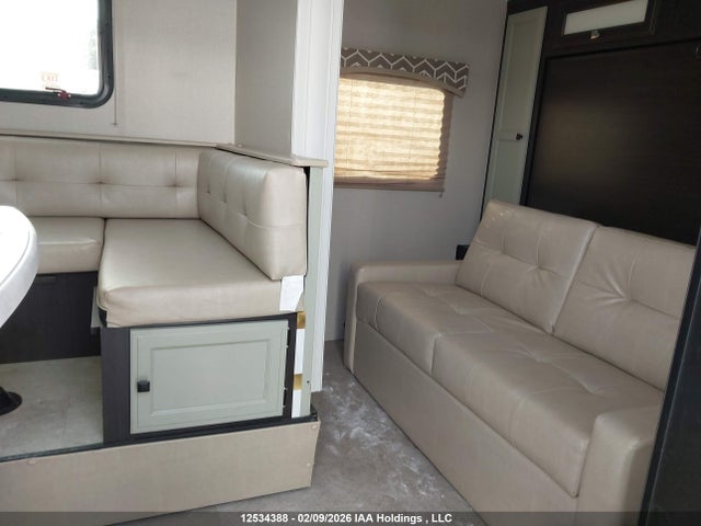 4EZT22227J4029540 Venture 19&#039; Trailer