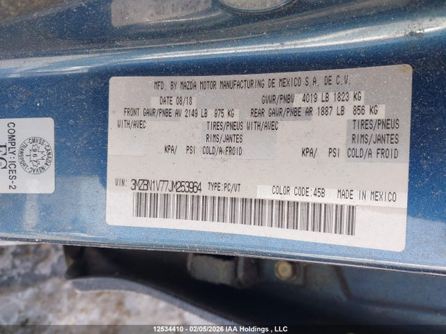 3MZBN1V77JM253964 Mazda 3 Gs