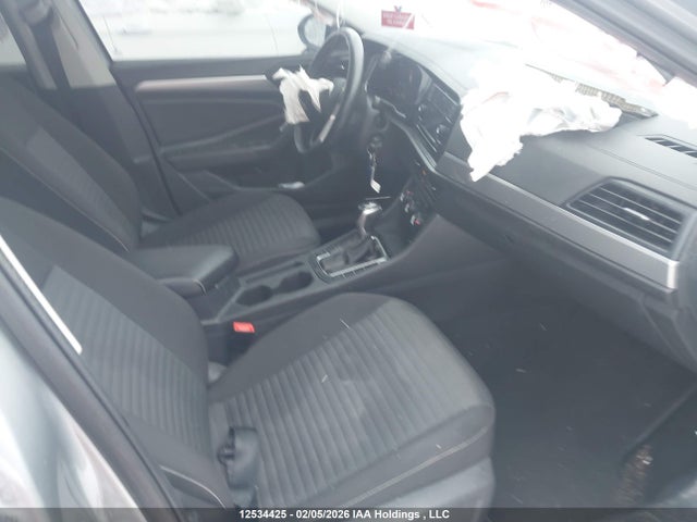 12534425 :رقم المزاد ، 3VWCM7BU4NM018710 vin ، 2022 Volkswagen Jetta Trendline مزاد بيع
