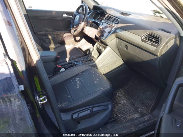 3VV2B7AX8JM183168 Volkswagen Tiguan Comfortline