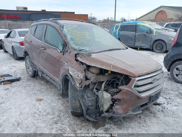 1FMCU9G95HUA33716 Ford Escape