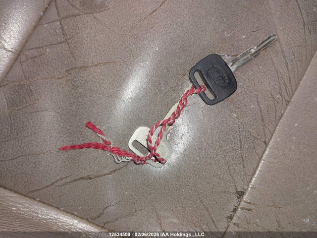 12534509 :رقم المزاد ، 5TBBT4415YS041865 vin ، 2000 Toyota Tundra Sr5 V8 مزاد بيع