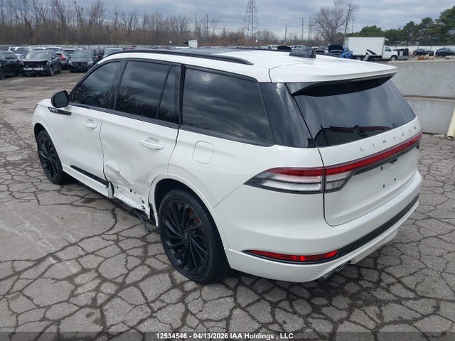 Lincoln Aviator Reserve 2025 5LM5J7XC3SGL04213 Image 3