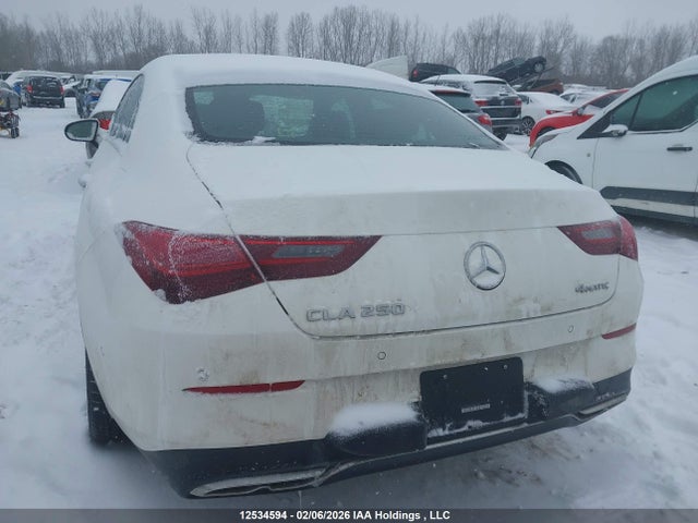 W1K5J4HB2SN527582 Mercedes-Benz CLA 250 4MATIC