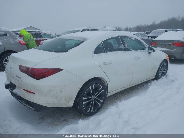 W1K5J4HB2SN527582 Mercedes-Benz CLA 250 4MATIC