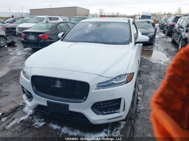 Jaguar F-pace R - Sport 2017 SADCL2BV6HA075563 Image 12