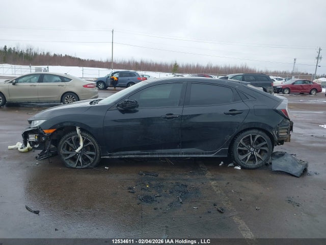 12534611 :رقم المزاد ، SHHFK7H48HU306380 vin ، 2017 Honda Civic Sport مزاد بيع
