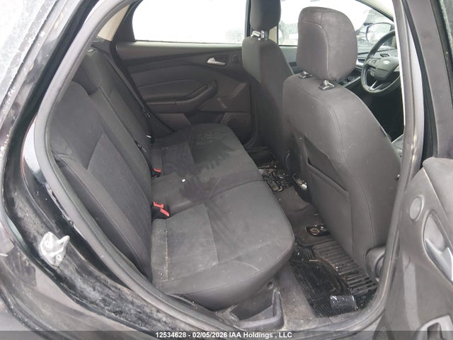 1FADP3M2XJL248238 Ford FOCUS SEL