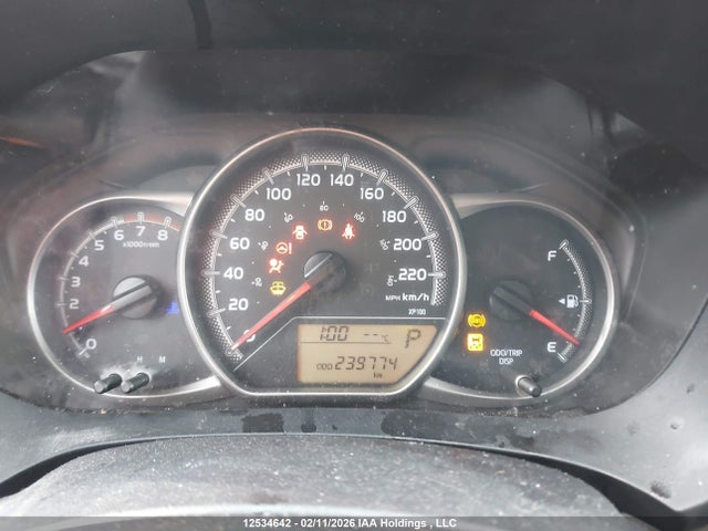 VNKKTUD37GA061708 Toyota Yaris L/le/se