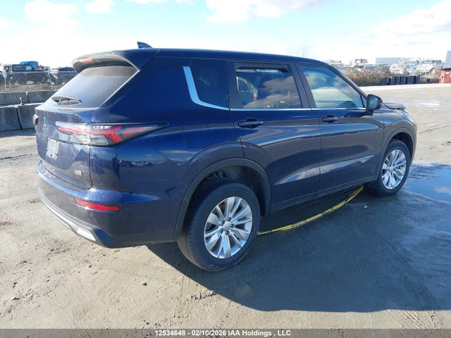 JA4J4UA80SZ626368 Mitsubishi Outlander Es