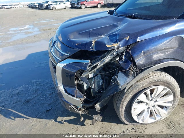 JA4J4UA80SZ626368 Mitsubishi Outlander Es