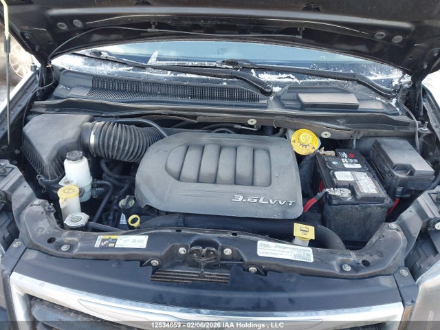 12534659 :رقم المزاد ، 2C4RC1HG0FR714568 vin ، 2015 Chrysler Town & Country S مزاد بيع