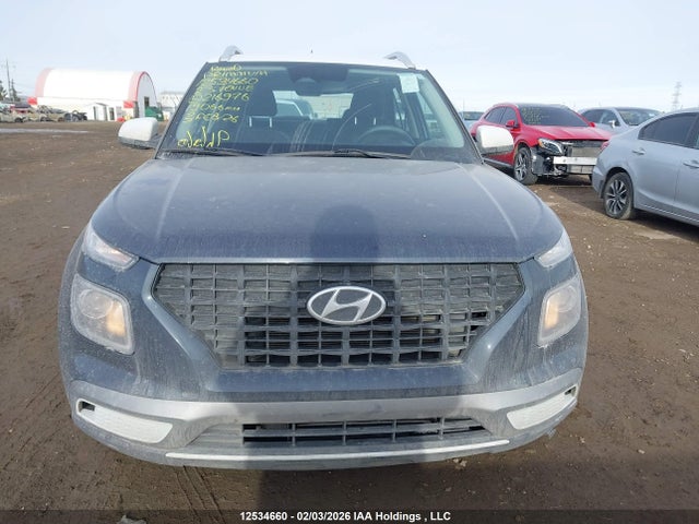12534660 :رقم المزاد ، KMHRC8A31PU216976 vin ، 2023 Hyundai Venue Preferred With Two-tone Body Colour مزاد بيع