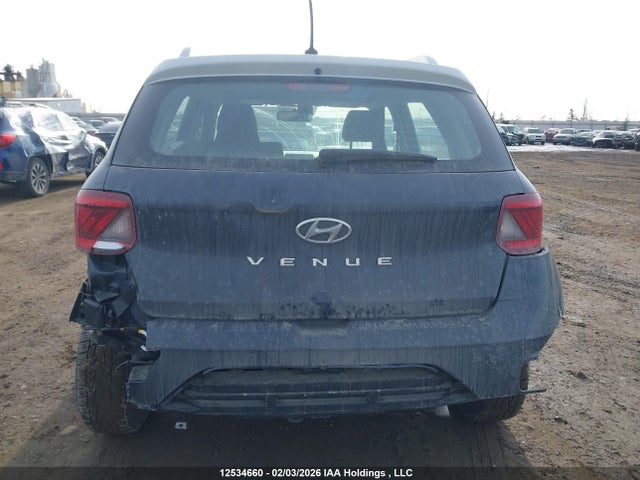 12534660 :رقم المزاد ، KMHRC8A31PU216976 vin ، 2023 Hyundai Venue Preferred With Two-tone Body Colour مزاد بيع