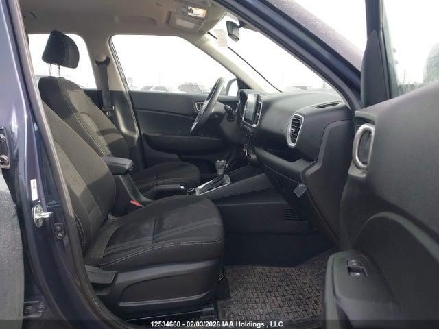 12534660 :رقم المزاد ، KMHRC8A31PU216976 vin ، 2023 Hyundai Venue Preferred With Two-tone Body Colour مزاد بيع