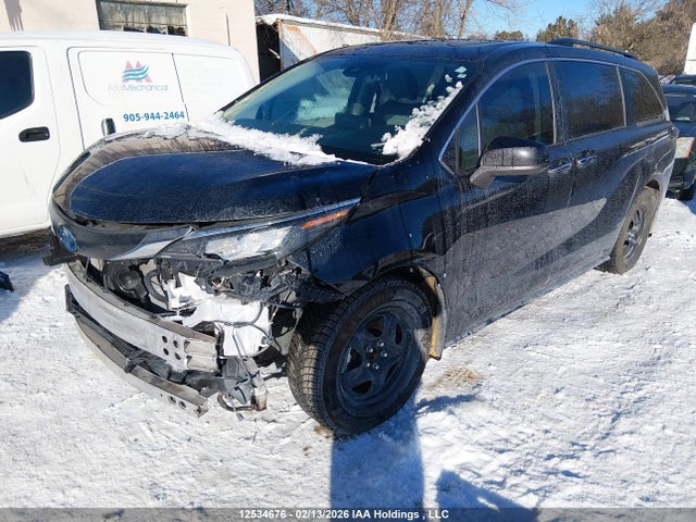 5TDGRKEC4RS201087 Toyota Sienna Xle 8-passenger