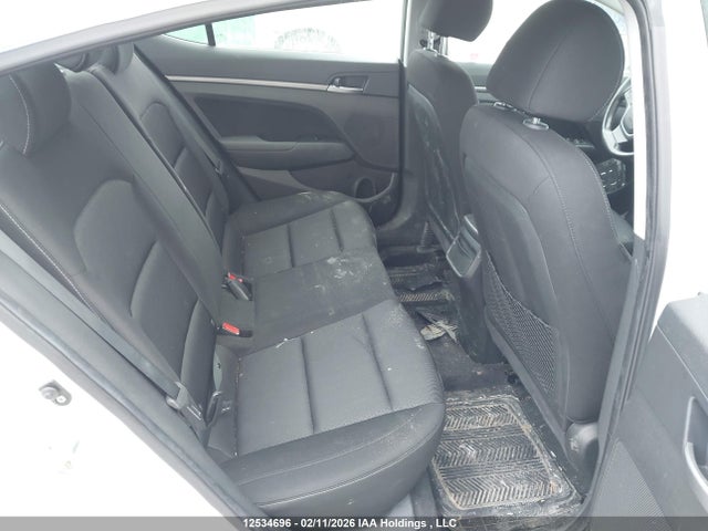 KMHD84LF9HU399069 Hyundai ELANTRA GL