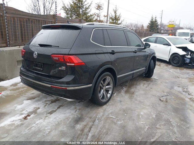 3VV4B7AX4JM162178 Volkswagen Tiguan Sel Premium